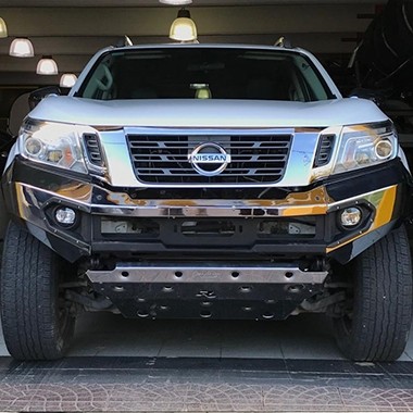 Bumper Rhino Nissan 16